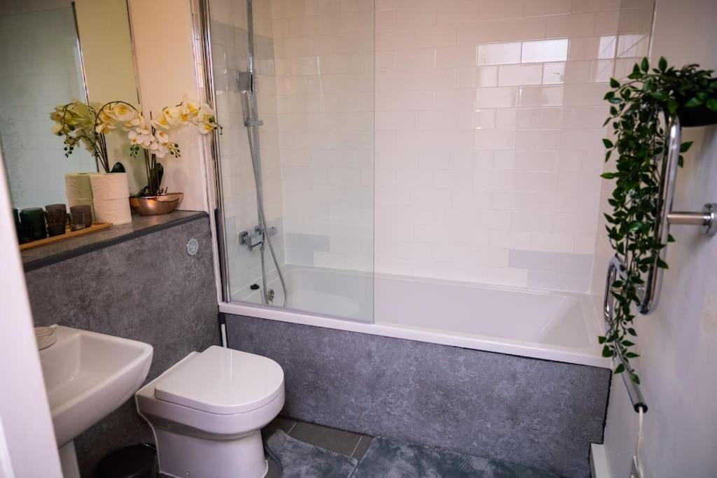 2 Bed Apt In Leeds City Centre Zewnętrze zdjęcie