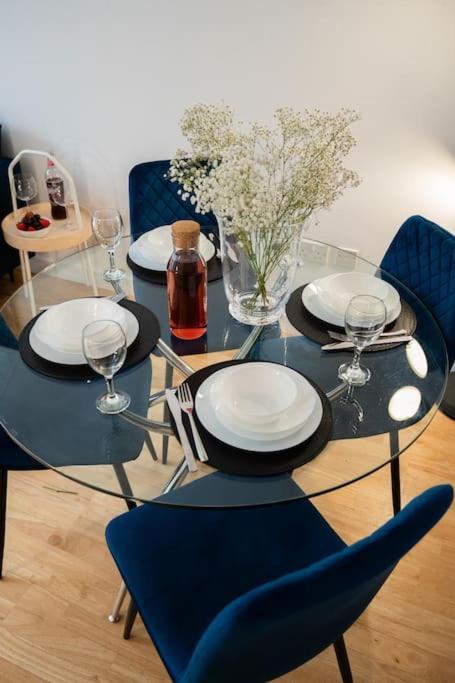 2 Bed Apt In Leeds City Centre Zewnętrze zdjęcie