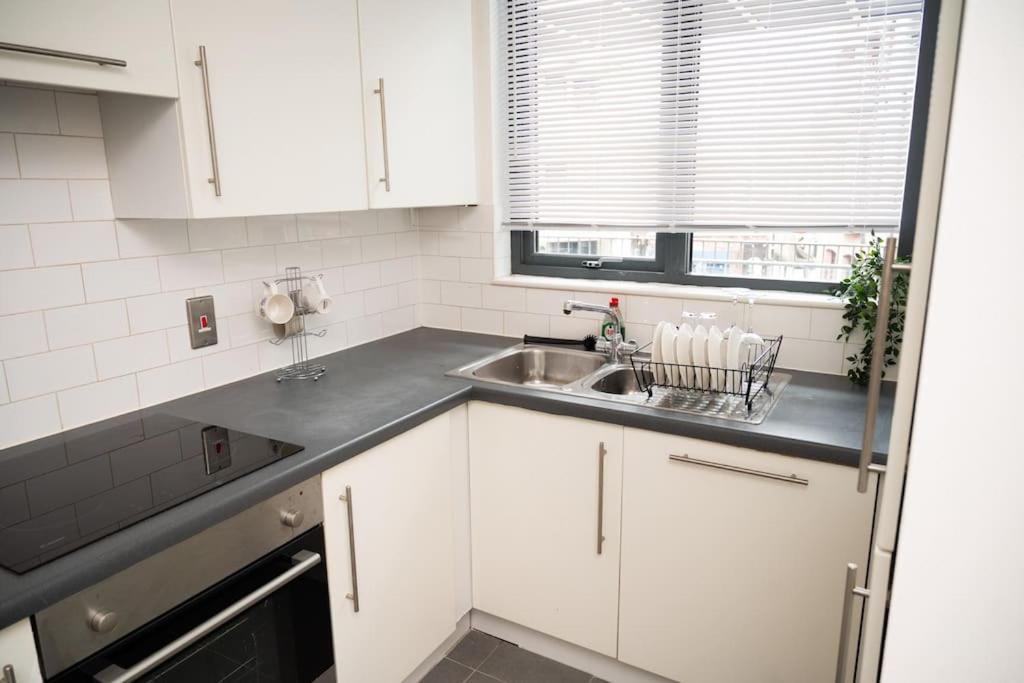 2 Bed Apt In Leeds City Centre Zewnętrze zdjęcie