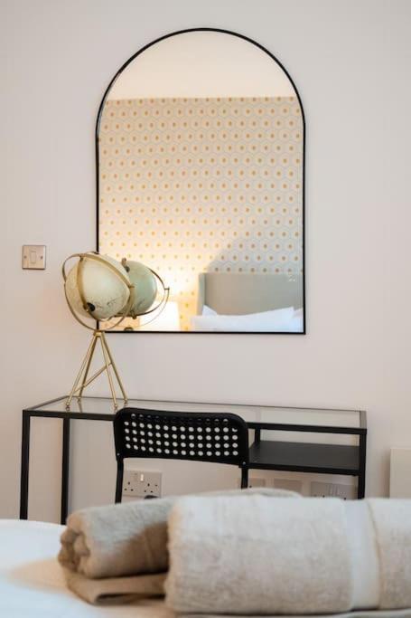 2 Bed Apt In Leeds City Centre Zewnętrze zdjęcie